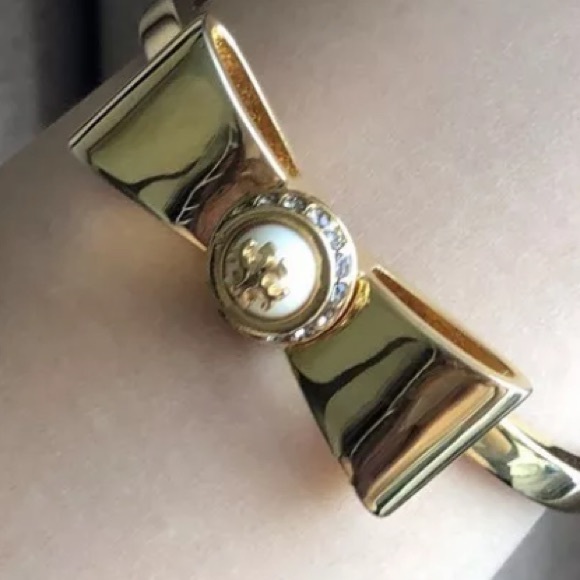 Tory Burch EUC 14KGP Gold Bow Cuff Bracelet w/ TB LOGO, unworn but not new - Picture 1 of 8